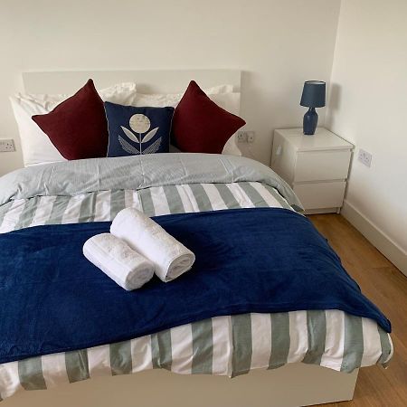 291 Barking Road Apartment Лондон Екстериор снимка